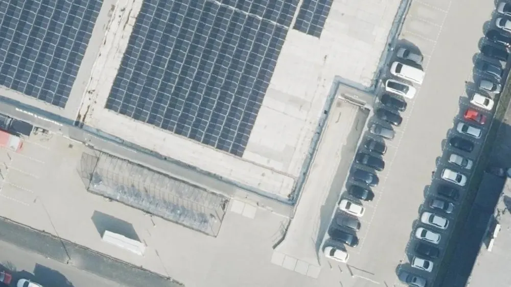 Luchtfoto van de omgeving van Perfect Carwash Enschede aan de Het Poolman 1. Nog geen foto's van de locatie zelf.