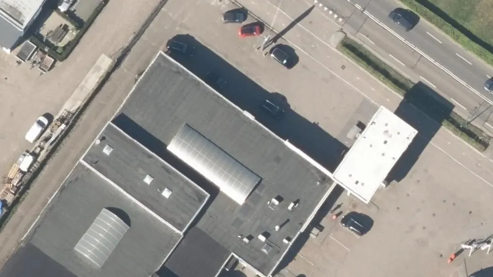 Luchtfoto van de omgeving van AVIA Dongen Steenstraat aan de Steenstraat 18. Nog geen foto's van de locatie zelf.