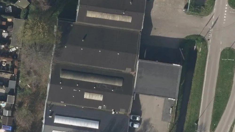 Luchtfoto van de omgeving van AVIA Hendrik-Ido-Ambacht aan de Krommeweg 6. Nog geen foto's van de locatie zelf.
