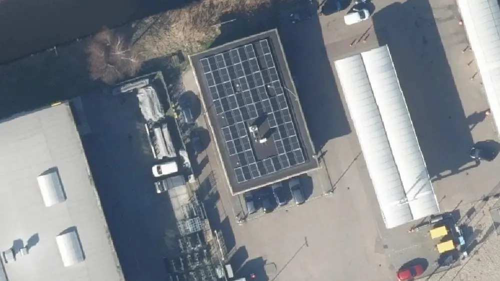 Luchtfoto van de omgeving van AVIA Oostzaan Skoon aan de Skoon 2. Nog geen foto's van de locatie zelf.