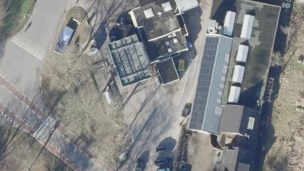 Luchtfoto van de omgeving van Bp Heuthorst aan de Industrieweg 29. Nog geen foto's van de locatie zelf.