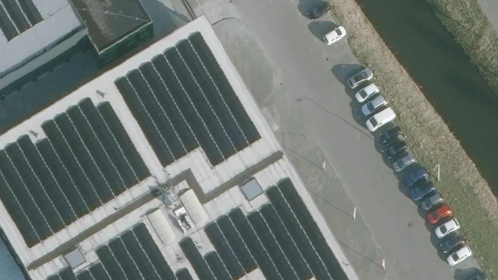 Luchtfoto van de omgeving van Claro Carwash Spijkenisse aan de Boyleweg 12. Nog geen foto's van de locatie zelf.