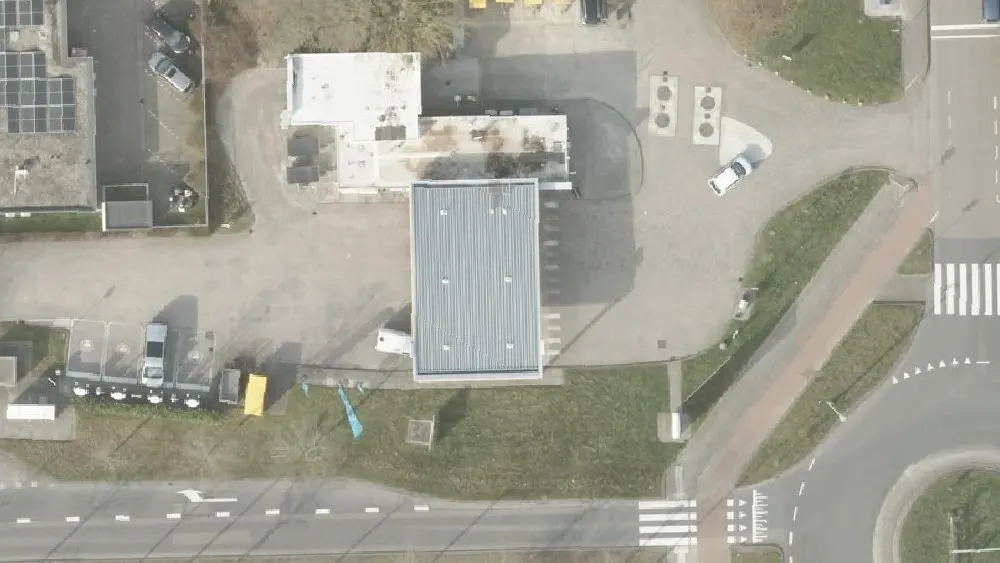 Luchtfoto van de omgeving van Shell Station Cammingaburen aan de Wismastate 1. Nog geen foto's van de locatie zelf.