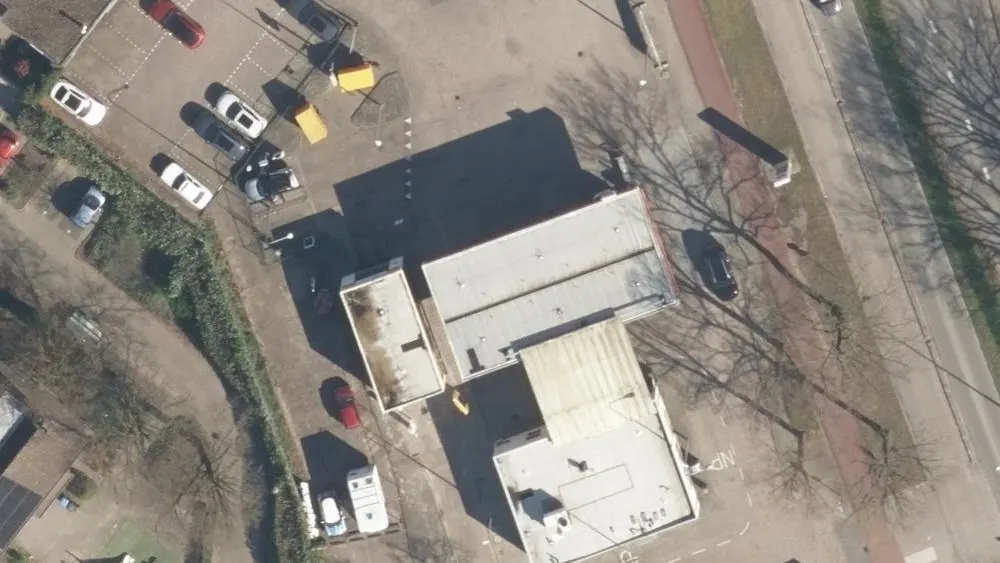 Luchtfoto van de omgeving van Shell Station Heemweg aan de Heemweg 6. Nog geen foto's van de locatie zelf.