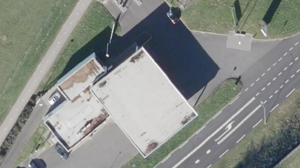 Luchtfoto van de omgeving van Shell Station Westsingel aan de Westsingel 15. Nog geen foto's van de locatie zelf.