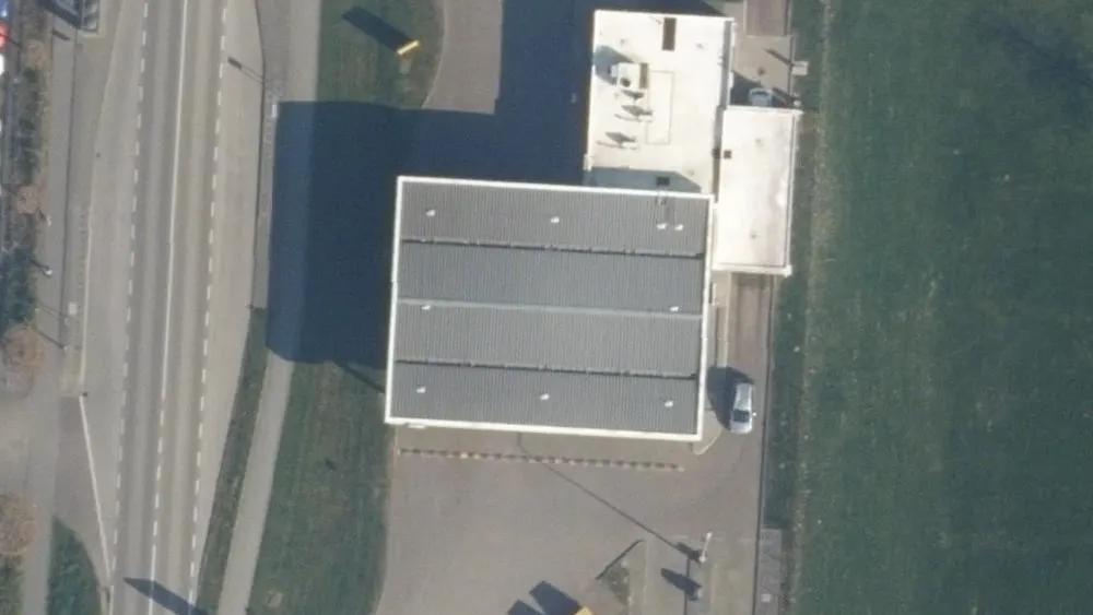 Luchtfoto van de omgeving van Shell Station Kalenberg aan de Rijksstraatweg 72 A. Nog geen foto's van de locatie zelf.