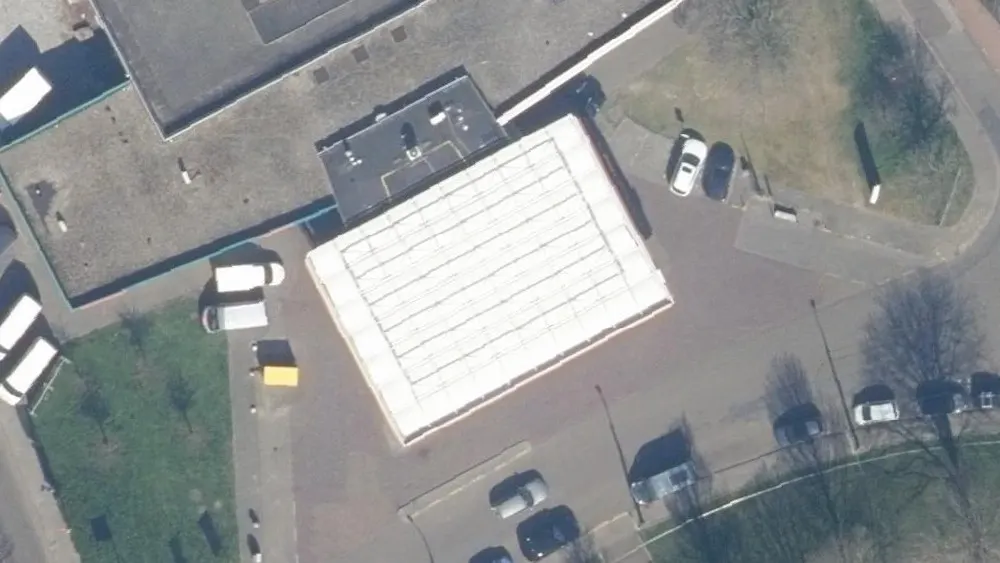 Luchtfoto van de omgeving van Shell Station Auto West aan de De Savornin Lohmanplein 5. Nog geen foto's van de locatie zelf.