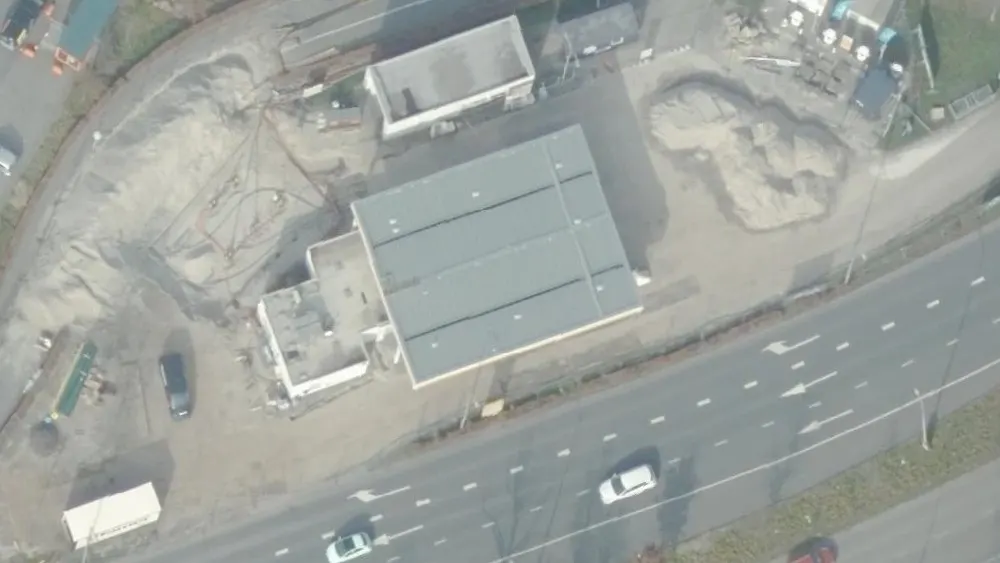 Luchtfoto van de omgeving van Shell Station Blaloweg aan de Blaloweg 2 A. Nog geen foto's van de locatie zelf.