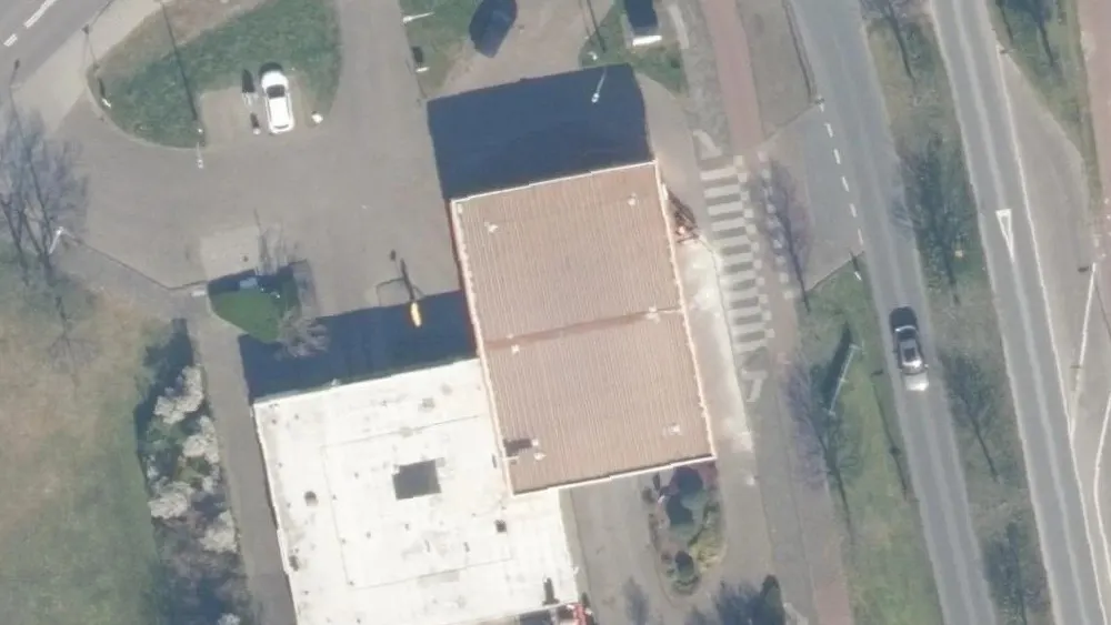 Luchtfoto van de omgeving van Shell Station Maassluis aan de Kwartellaan 2. Nog geen foto's van de locatie zelf.
