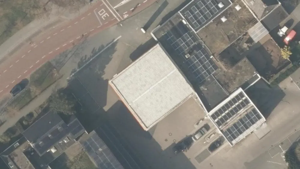 Luchtfoto van de omgeving van Shell Station Peelland aan de Tuinstraat 18. Nog geen foto's van de locatie zelf.