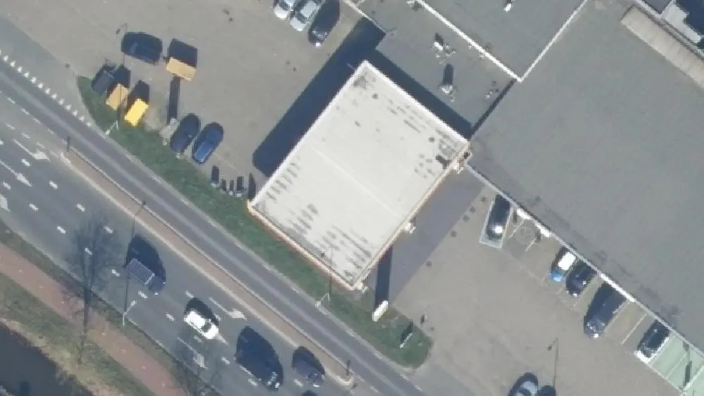 Luchtfoto van de omgeving van Shell Station Nijkerk aan de Van Middachtenstraat 2. Nog geen foto's van de locatie zelf.
