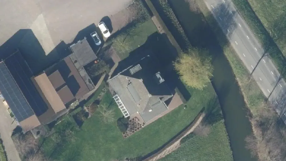 Luchtfoto van de omgeving van WashKing Hoorn-Noord aan de Jan Tinbergenweg 3. Nog geen foto's van de locatie zelf.